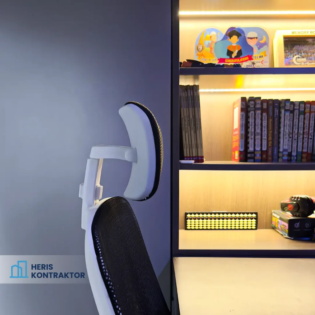 View meja belajar di bawah Bunk Bed