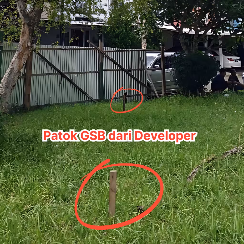 Pengukuran Batas Patok & Luas Lahan Sebelum Bangun Rumah 2 Patok GSB dari developer yang menandai batas tanah untuk pembangunan rumah